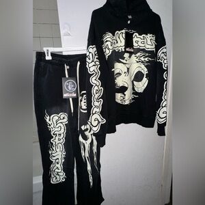 Hellstar records tracksuit set Sweatpants and hoodie!